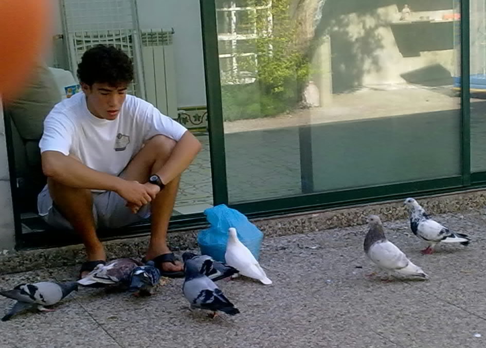 2011, una mañana de verano... Un poquito dormido se me ve...